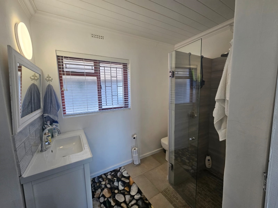 5 Bedroom Property for Sale in Stilbaai Wes Western Cape